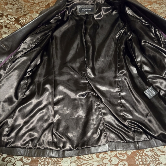 Soft Leather Jacket - Picture 3 of 4